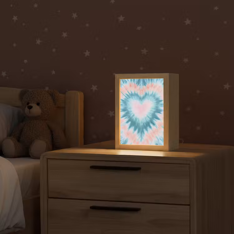 Hartvormig - Tie dye - Pasteltinten - Lichtgroen Light Box met kabel klein -sfeer1_kind