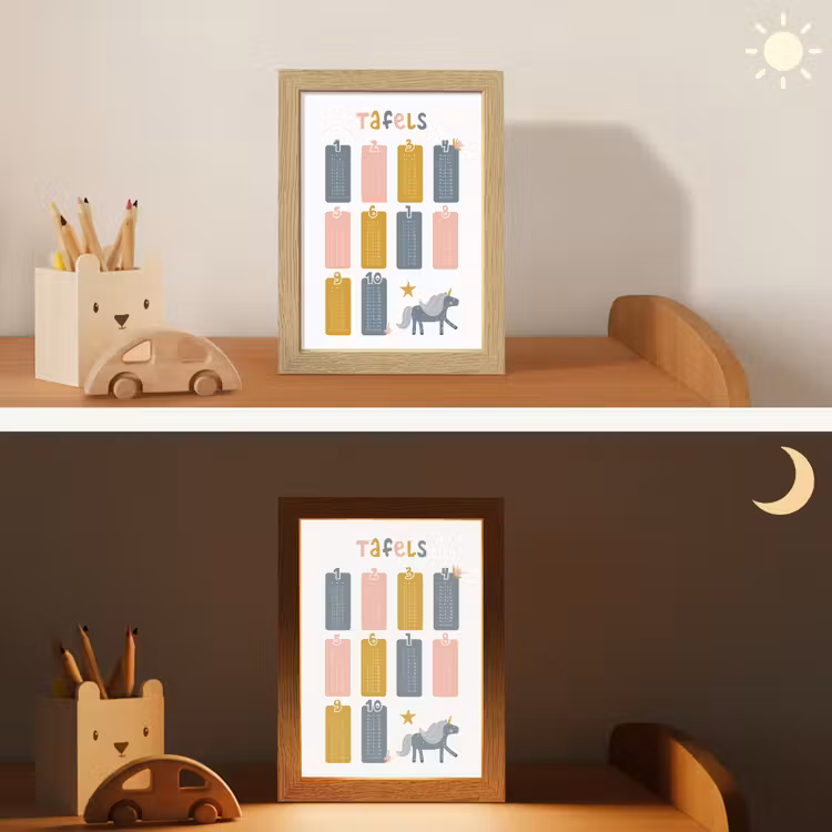 Tafels van vermenigvuldiging - Leren rekenen voor kinderen - Getallen oefenen - Cijfers - Eenhoorn Light Box met kabel klein -sfeer3_kind