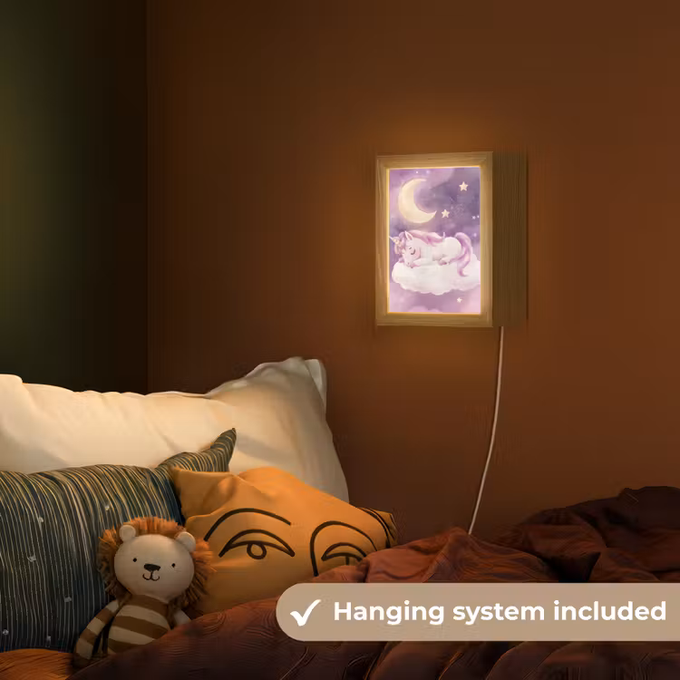 Eenhoorn - Paars - Sterrenhemel - Maan Light Box met kabel (Kinderlampje) klein -sfeer5_kind_EN