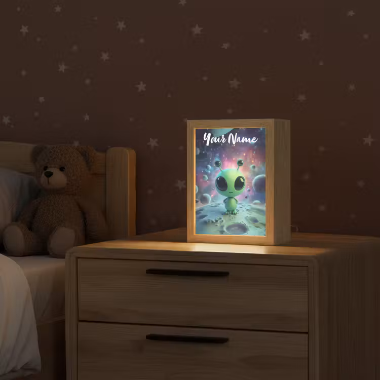 Alien - Groen - Planeten - Ruimte Light Box met kabel (Kinderlampje) klein -sfeer1_kind