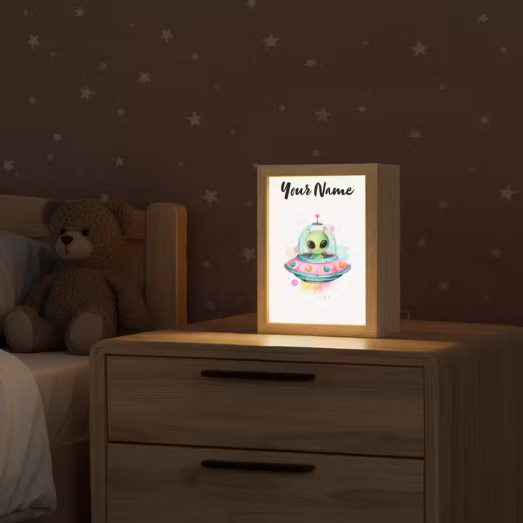 Alien - Ufo - Kleurrijk Light Box met kabel (Kinderlampje) klein -sfeer1_kind