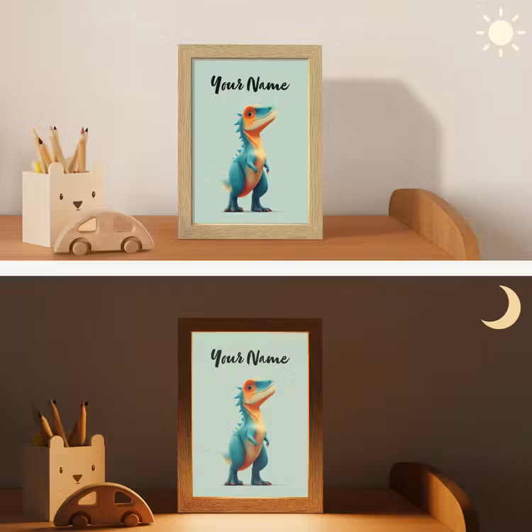 Cartoon - Dino - Oranje - Stekels Light Box met kabel (Kinderlampje) klein -sfeer3_kind