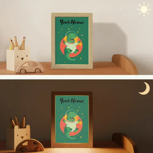 Dino - Groen - Planeet Light Box met kabel (Kinderlampje) klein -sfeer3_kind