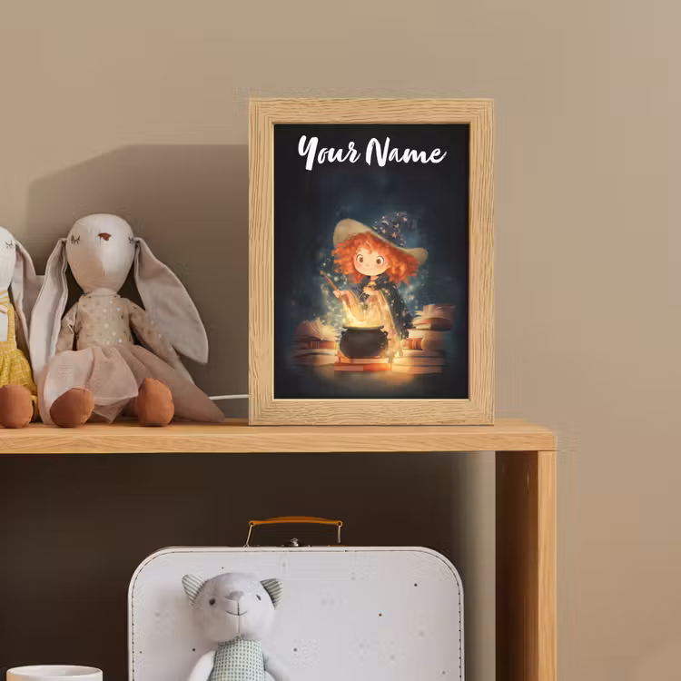 Tovenares - Meisje - Boeken - Toveren Light Box met kabel (Kinderlampje) klein -sfeer2_kind