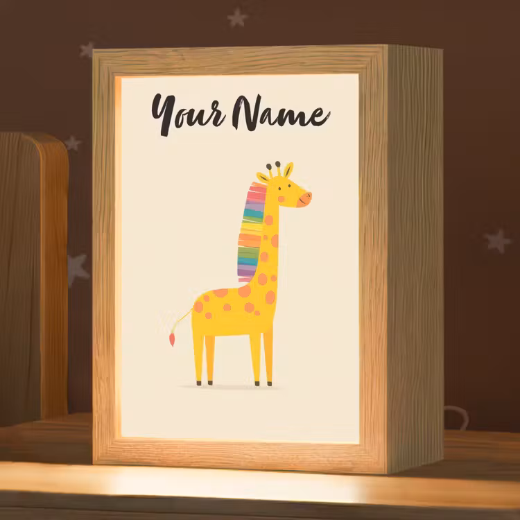 Giraffe - Regenboogmanen - Beige Light Box met kabel (Kinderlampje) klein -zzz_3d_website