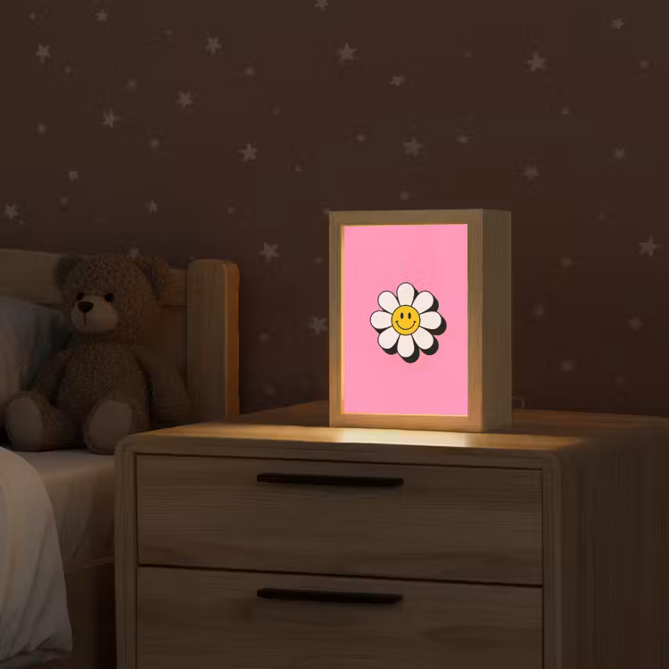Smiley - Bloem - Roze Light Box met kabel (Kinderlampje) klein -sfeer1_kind