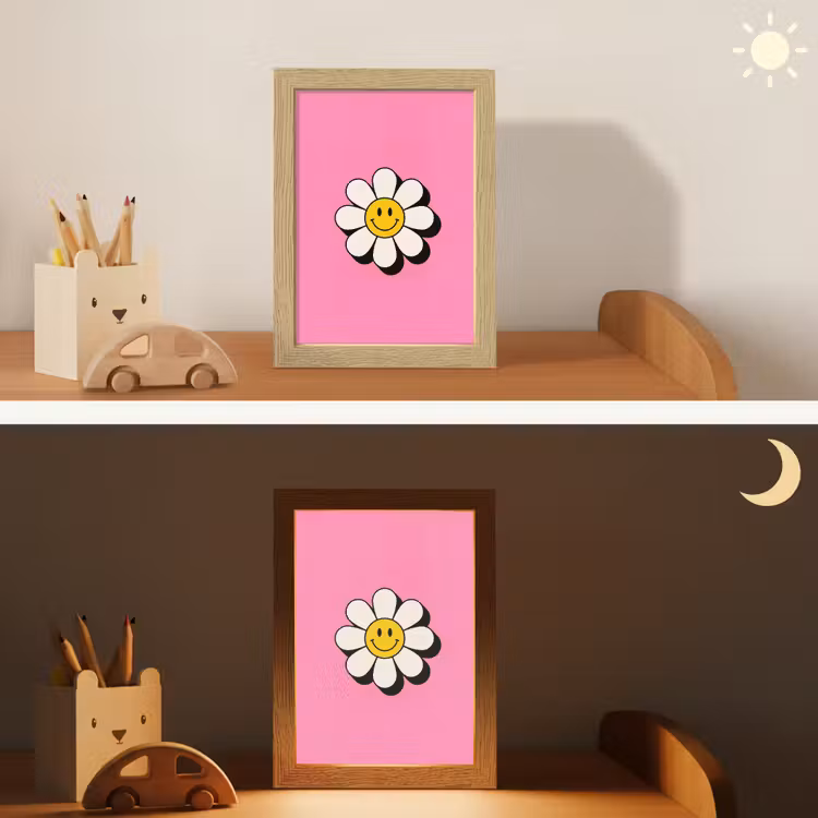 Smiley - Bloem - Roze Light Box met kabel (Kinderlampje) klein -sfeer3_kind