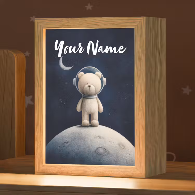 Teddybeer - Ruimtehelm - Maan - Sterren Light Box met kabel (Kinderlampje) klein -zzz_3d_website
