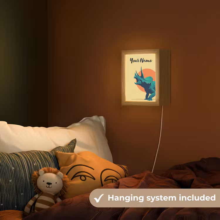 Triceratops - Hoorns - Cirkel - Oranje Light Box met kabel (Kinderlampje) klein -sfeer5_kind_EN