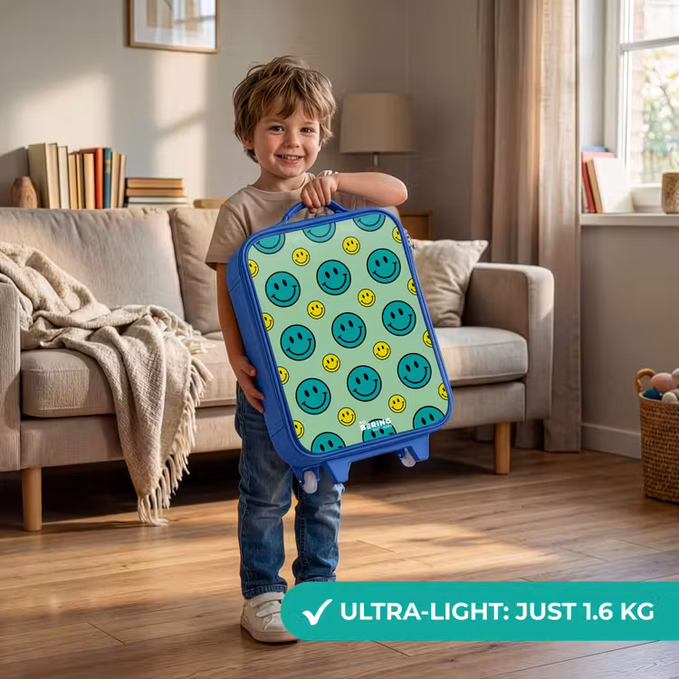 All smiles groen Kinderkoffer - Blauw klein -sfeer2_EN