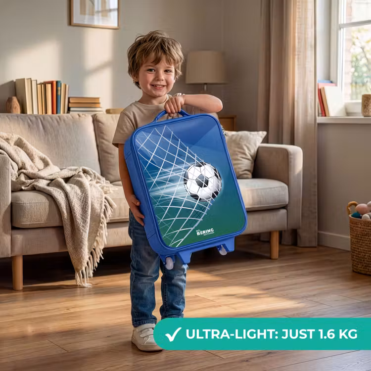 Bal in het goal Kinderkoffer - Blauw klein -sfeer2_EN