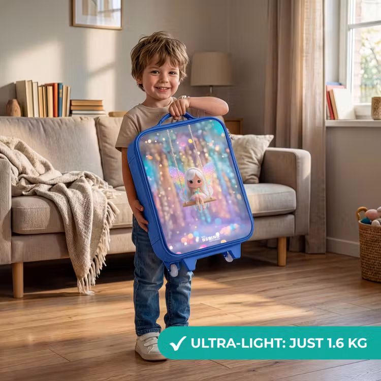 Fee - Elf - Regenboog Kinderkoffer - Blauw klein -sfeer2_EN