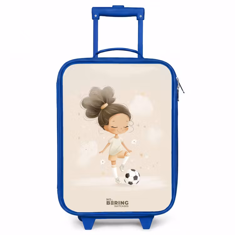 Meisje met een voetbal in beige kleuren Kinderkoffer - Blauw klein -3d