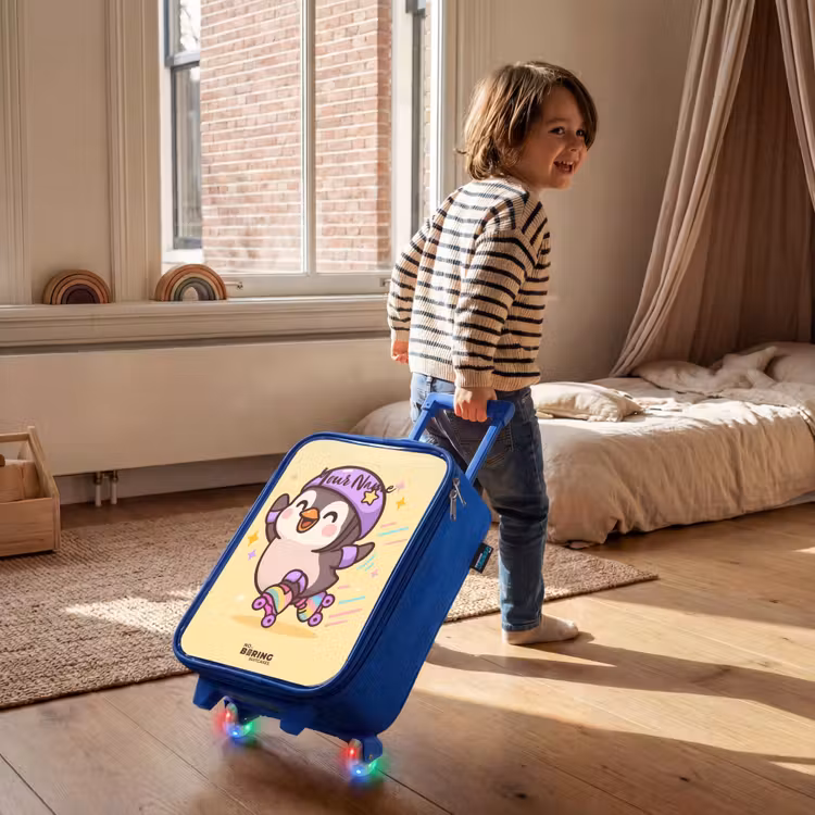 Kawai - Pinguin - Rolschaatsen Kinderkoffer - Blauw klein -sfeer1