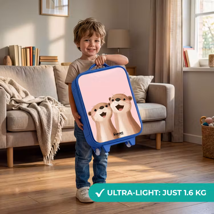 Otters - Lachen - Roze - Illustratie Kinderkoffer - Blauw klein -sfeer2_EN