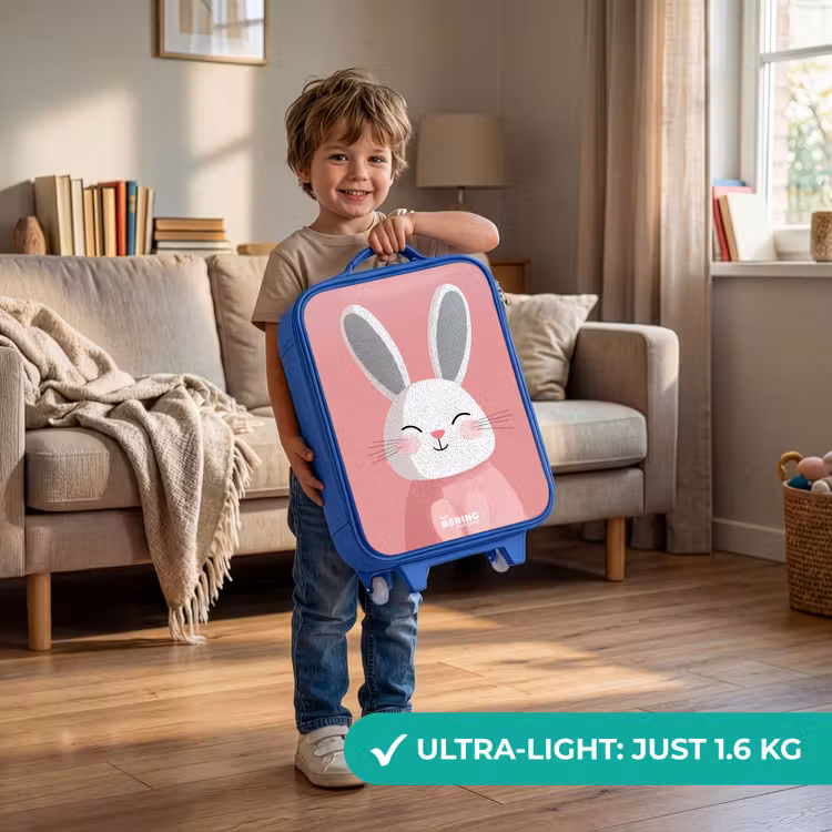 Roze - Konijn - Glimlach - Illustratie Kinderkoffer - Blauw klein -sfeer2_EN