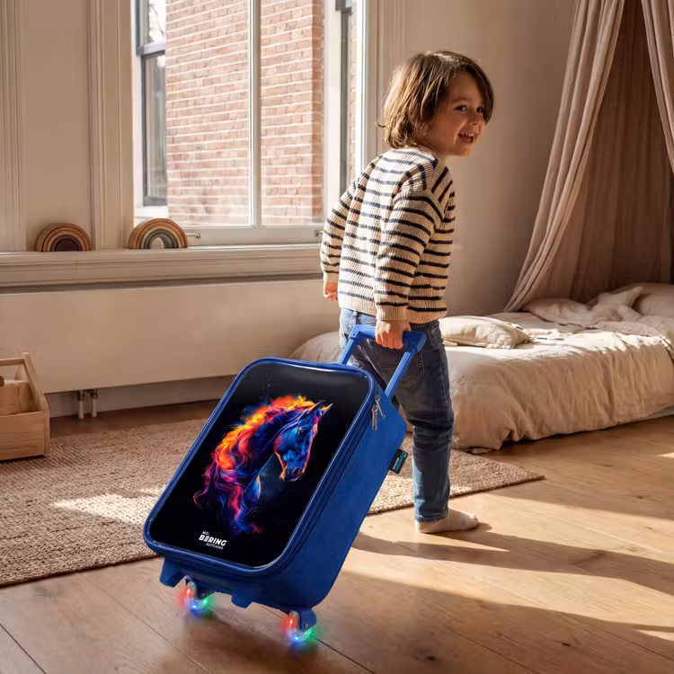 Zijaanzicht van een paard met vurige manen Kinderkoffer - Blauw klein -sfeer1
