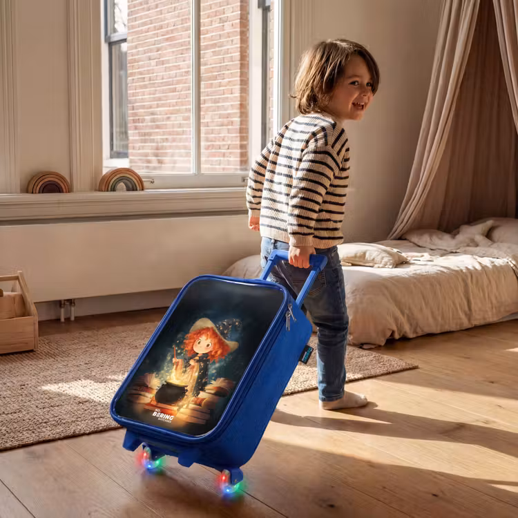 Heks met Sprankelende Toverdrank Kinderkoffer - Blauw klein -sfeer1