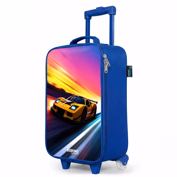 Gele raceauto bij kleurrijke zonsondergang Kinderkoffer - Blauw klein -productfoto_schuin