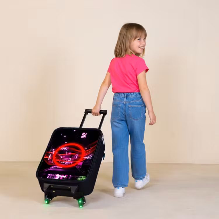 Felrode cirkel boven een neonverlichte stad Kinderkoffer - Zwart klein -sfeer1