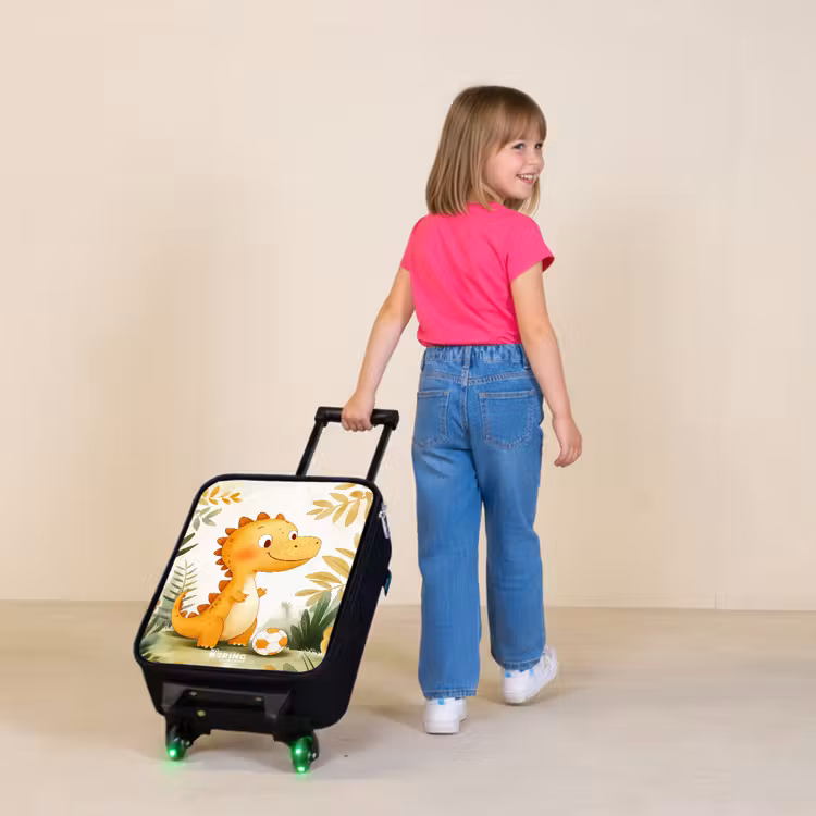 Dino - Voetbal - Oranje Kinderkoffer - Zwart klein -sfeer1