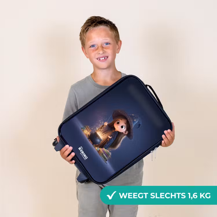Betoverend meisje met ketel Kinderkoffer - Zwart klein -sfeer4_NL