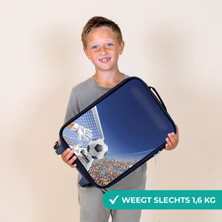 Keeper die een voetbal tegenhoud Kinderkoffer - Zwart klein -sfeer4_NL