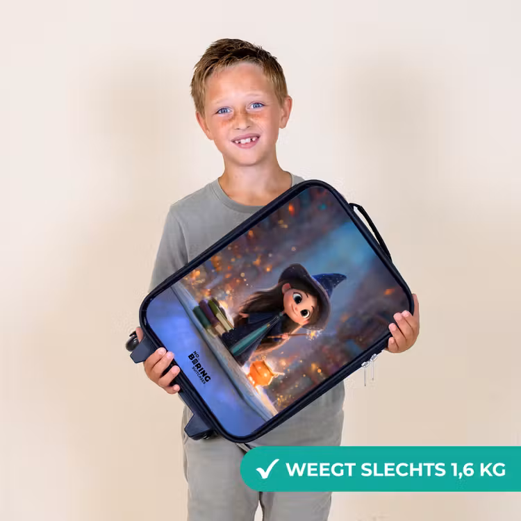 Kleine tovernares in bibliotheek Kinderkoffer - Zwart klein -sfeer4_NL
