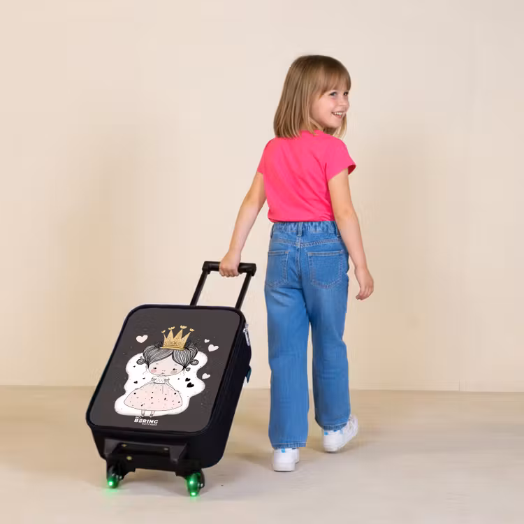 Kleine prinses op zwarte achtergrond Kinderkoffer - Zwart klein -sfeer1