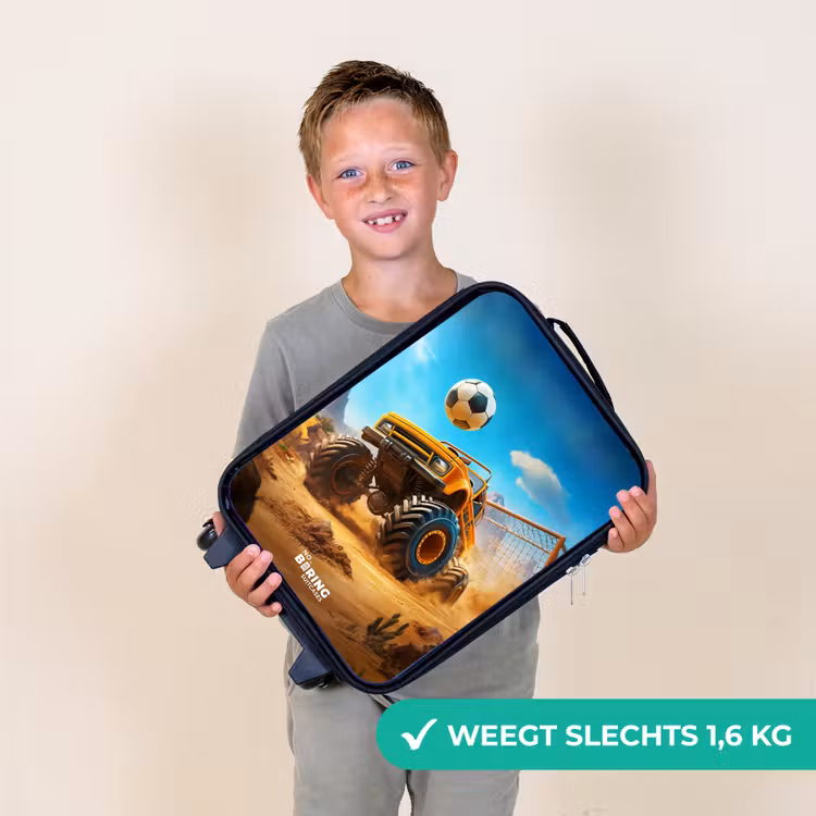 Monstertruck scoort goal in woestijnstadion Kinderkoffer - Zwart klein -sfeer4_NL