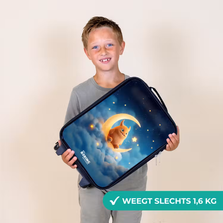 Oranje monster op maansikkel Kinderkoffer - Zwart klein -sfeer4_NL