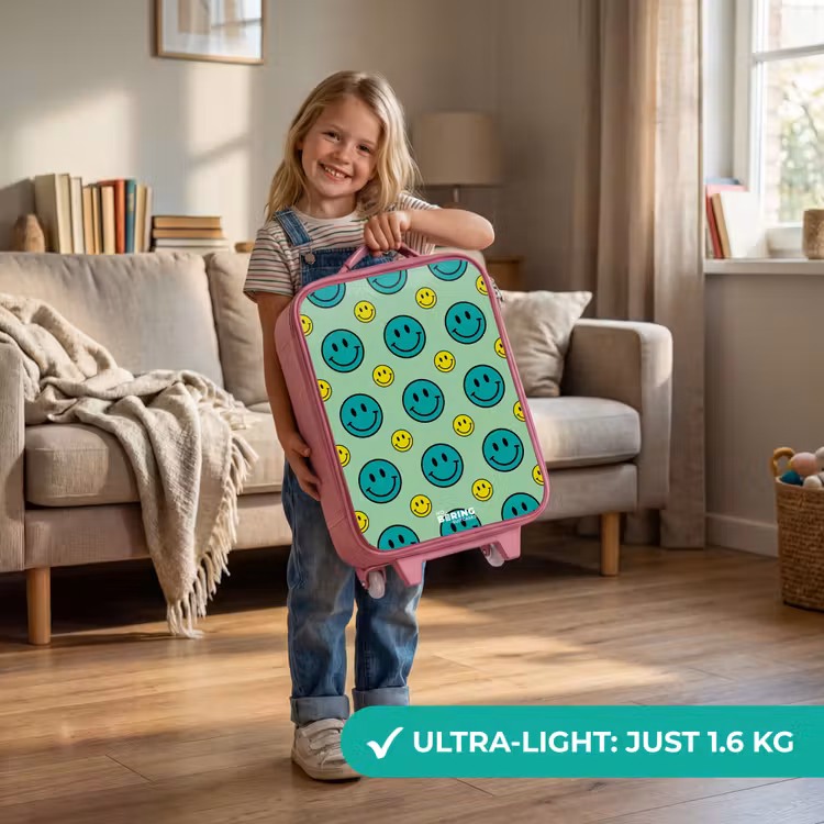 All smiles groen Kinderkoffer - Roze klein -sfeer2_EN