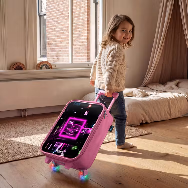 Felroze vierkant boven een natte straat Kinderkoffer - Roze klein -sfeer1