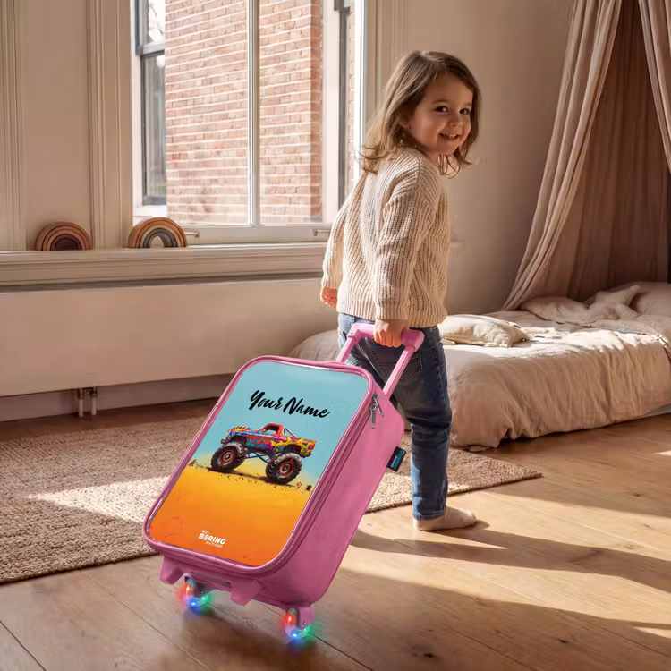 Monstertruck met Graffiti Print in het Zand Kinderkoffer - Roze klein -sfeer1