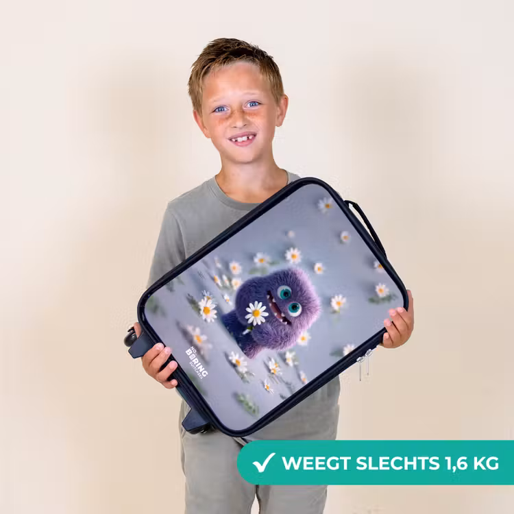 Paars Pluizig Vriendje met Madelief Kinderkoffer - Zwart klein -sfeer4_NL