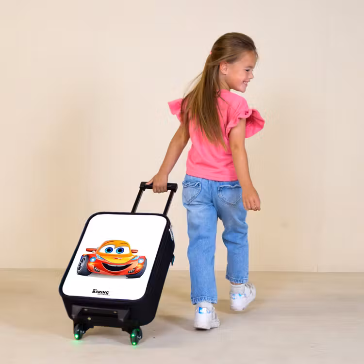 Raceauto met gezicht Kinderkoffer - Zwart klein -sfeer1
