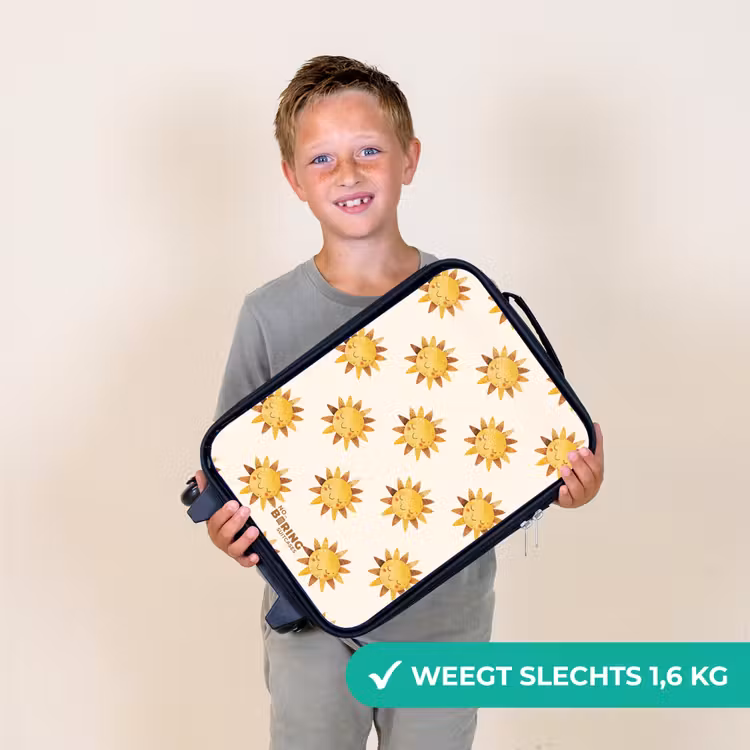 Lachende zonnetjes als patroon op beige achtergrond Kinderkoffer - Zwart klein -sfeer4_NL