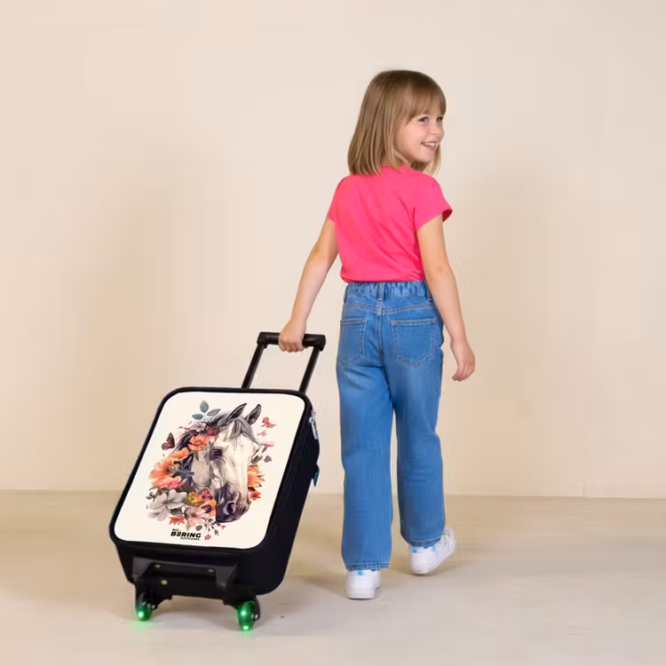 Wit paardenhoofd omringd door bloemen en vlinders Kinderkoffer - Zwart klein -sfeer1