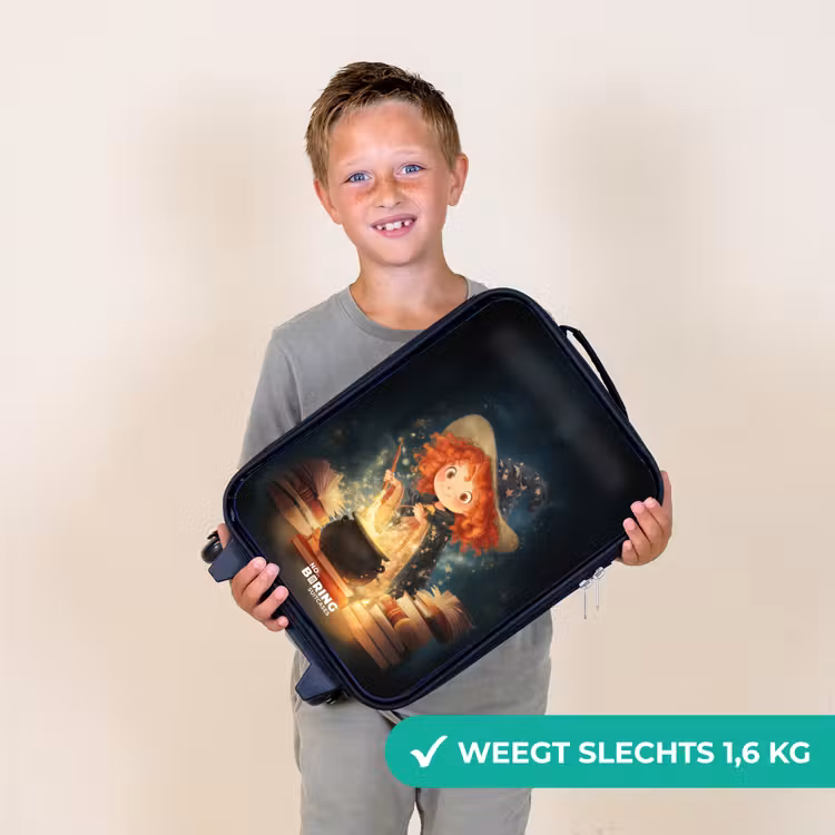 Heks met Sprankelende Toverdrank Kinderkoffer - Zwart klein -sfeer4_NL