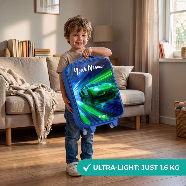 Sportauto - Groen - Snelheidslijnen - Neon Kinderkoffer - Blauw klein -sfeer2_EN