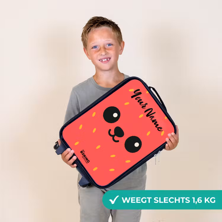 Kawai - Aardbei - Rood Kinderkoffer - Zwart klein -sfeer4_NL