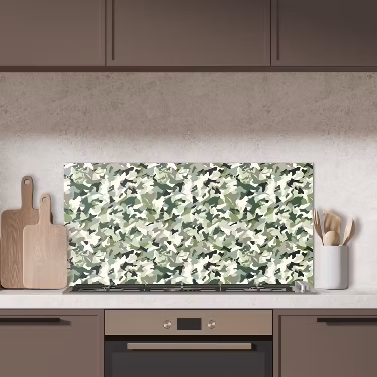 Abstract - Camouflage - Groen keuken achterwand spatscherm middel 899 -sfeer2