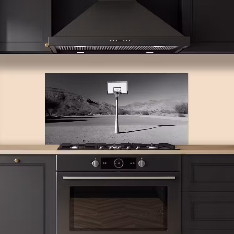 Basketbalpaal - Landschap - Zand - Wit keuken achterwand spatscherm middel -sfeer1
