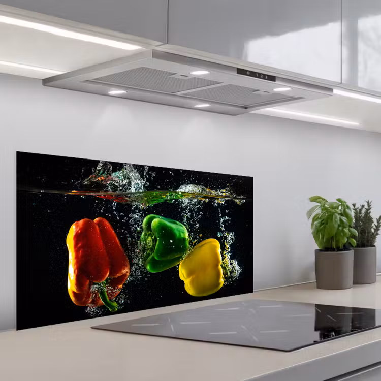 Paprika - Groente - Water - Zwart - Rood - Groen - Geel keuken achterwand spatscherm middel -3d_schuin