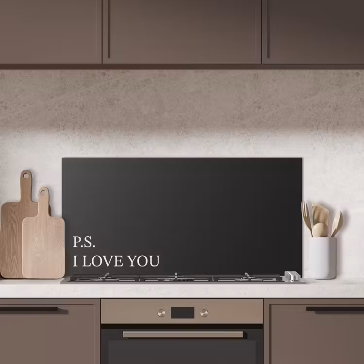 Zwart - Minimalistisch - Valentijn keuken achterwand spatscherm middel -sfeer2