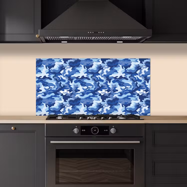 Blauw - Camouflage - Golvend keuken achterwand spatscherm middel 899 -sfeer1