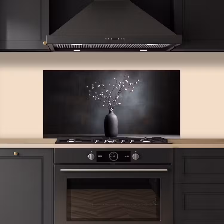 Takken - Vaas - Bolletjes - Wit keuken achterwand spatscherm middel -sfeer1