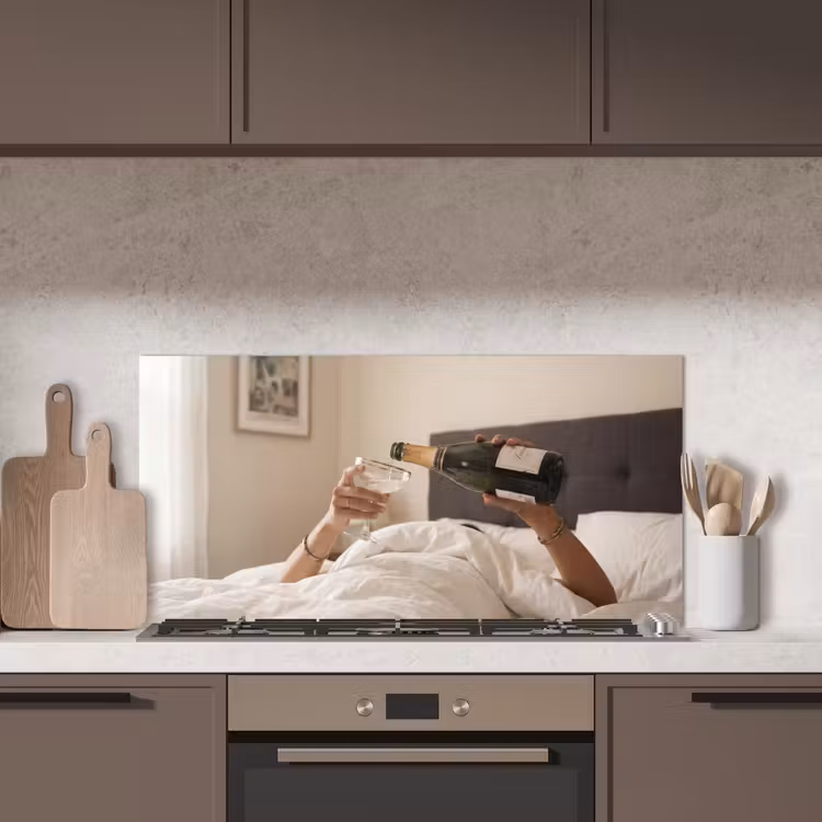 Champagne - Bed - Bubbels keuken achterwand spatscherm middel -sfeer2