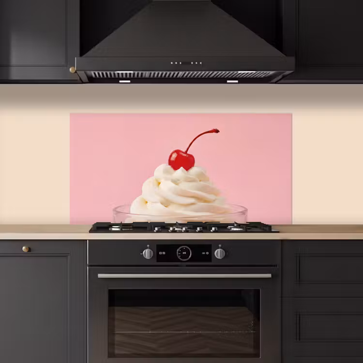 Kers - Slagroom - Roze keuken achterwand spatscherm middel -sfeer1