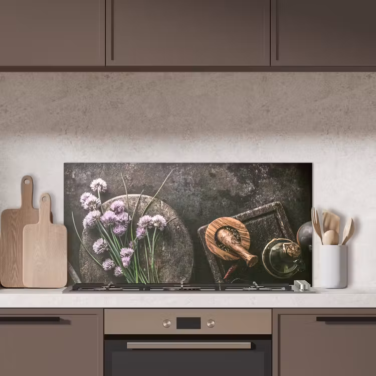 Bieslook - Keuken - Vijzel - Rustiek - Kruiden - Paars keuken achterwand spatscherm middel -sfeer2